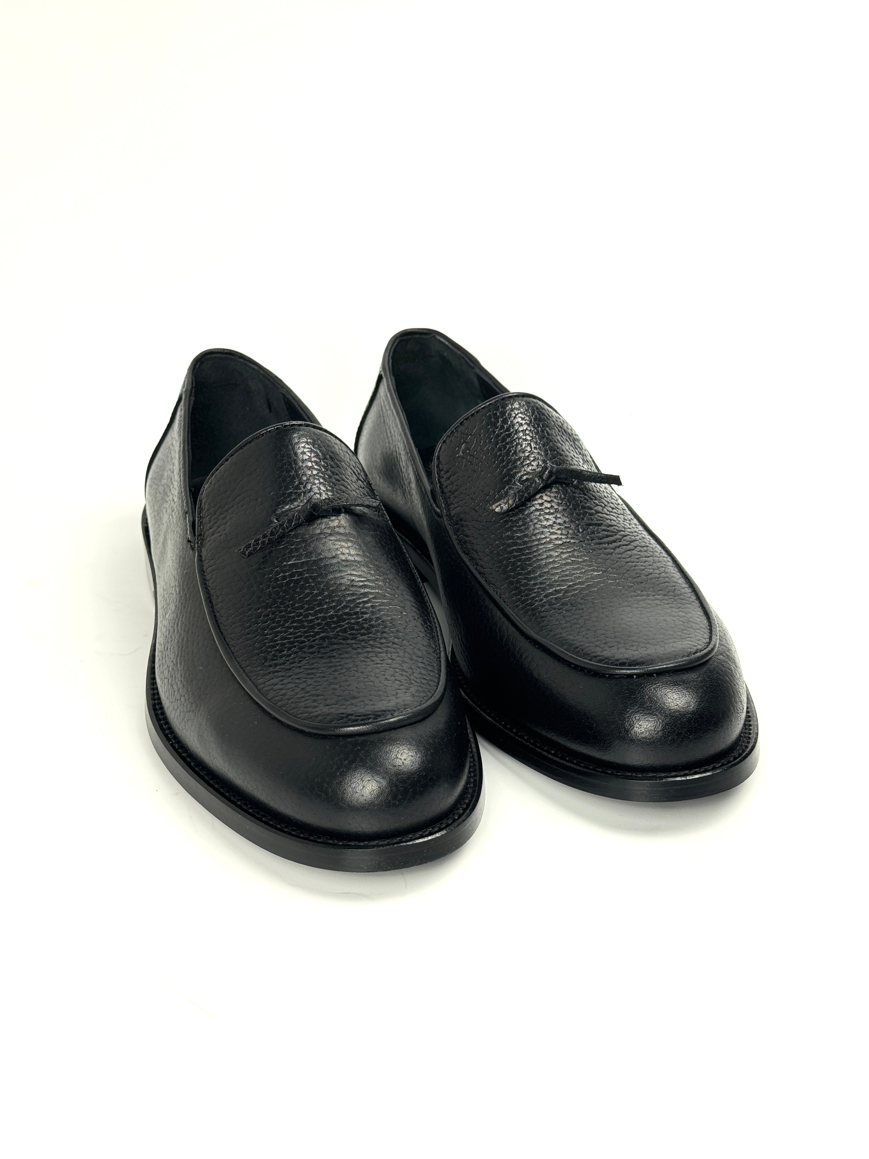 Silingech Textured Black Calf Leather Tassel Loafers