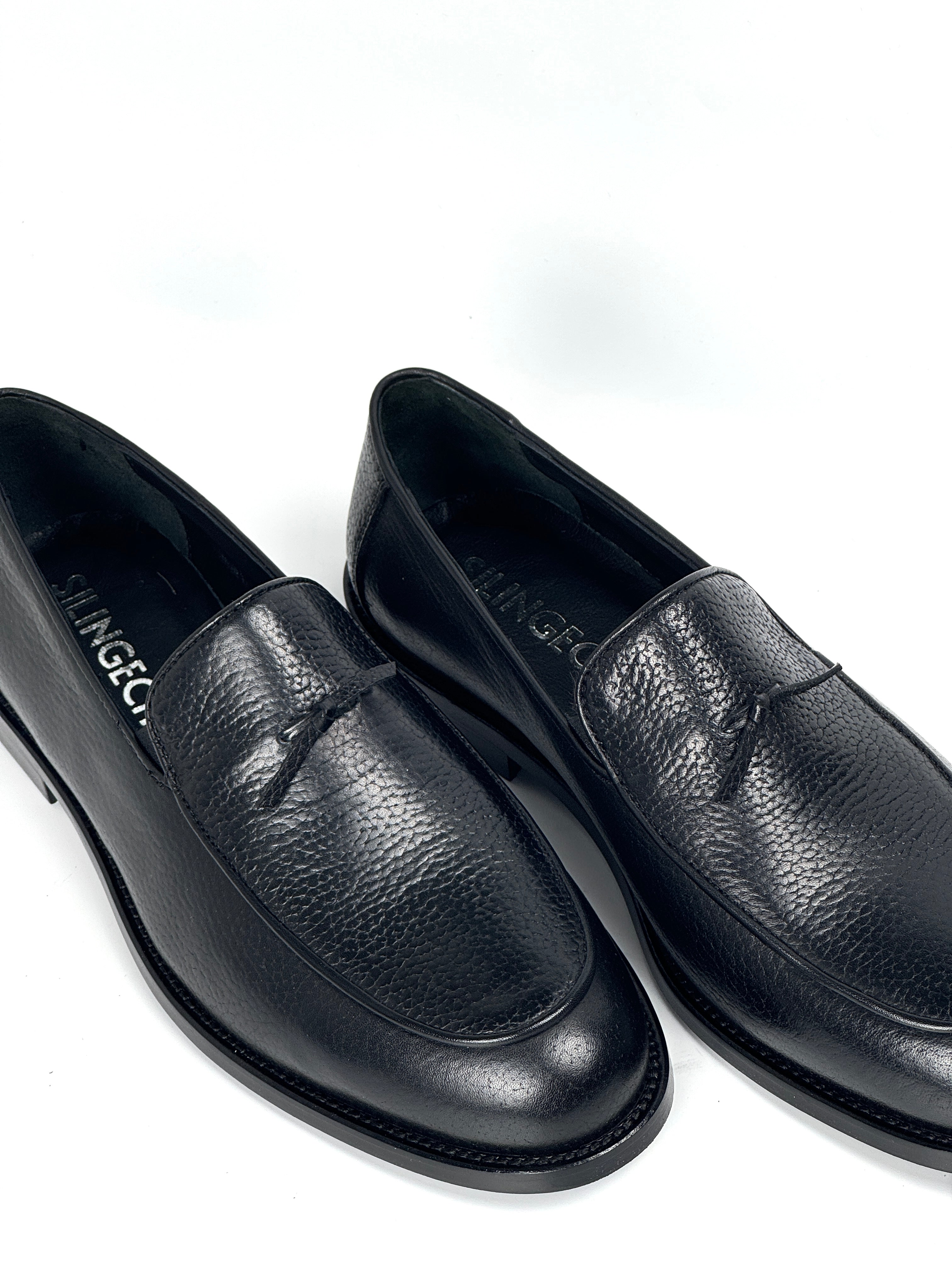 Silingech Textured Black Calf Leather Tassel Loafers